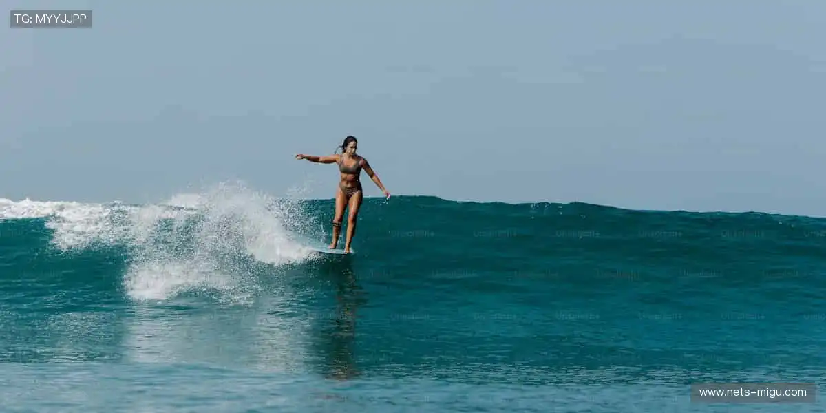 正品周边，球迷专属荣耀！🎁🏆